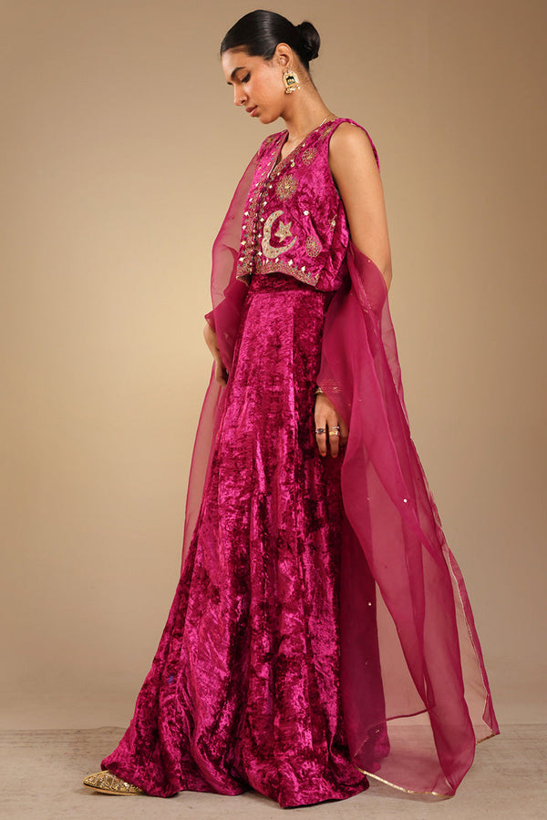 Chand Tara Embroidered Set