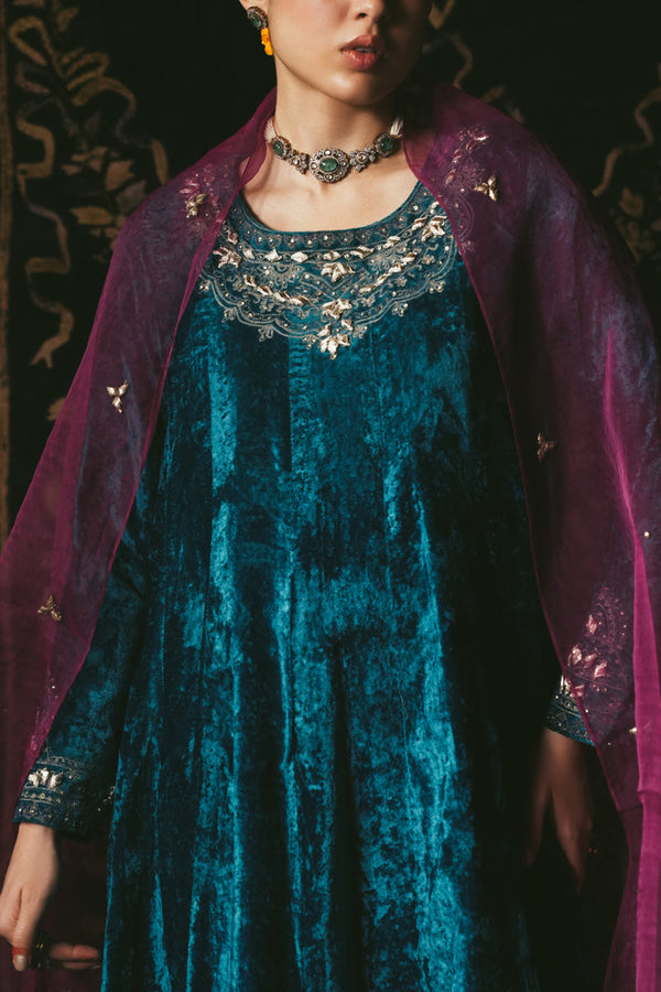 Jahaan Velvet Gota Set