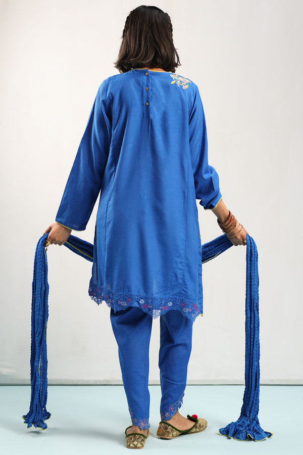 Embroidered Dreams 3-Piece Tulip Set