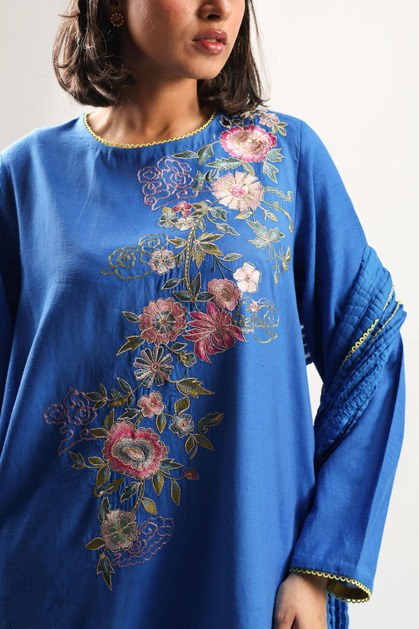 Embroidered Dreams 3-Piece Tulip Set