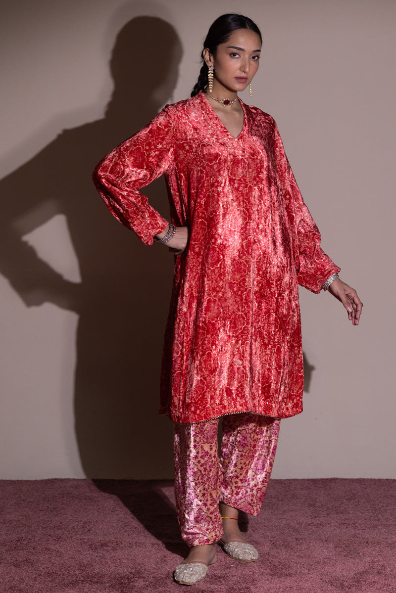 Bahaar Velvet Set