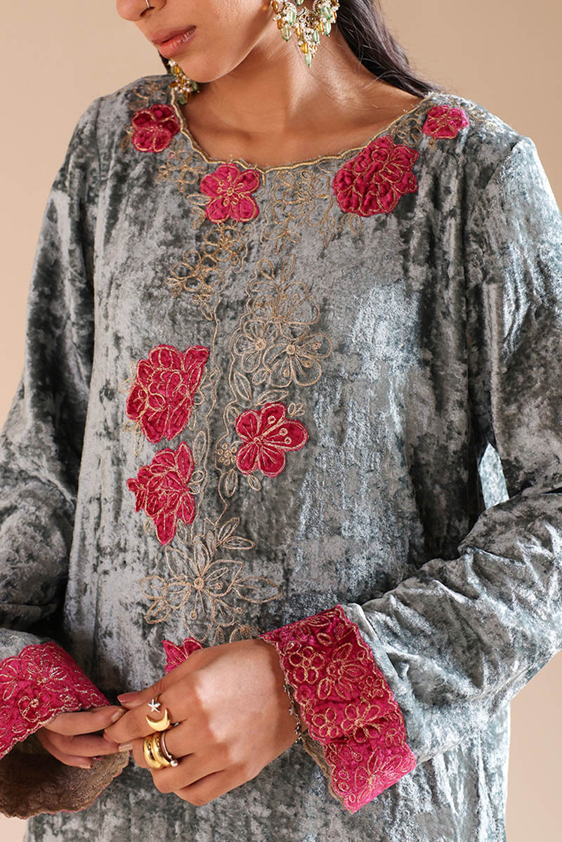 Zareen Velvet 3-Piece Set