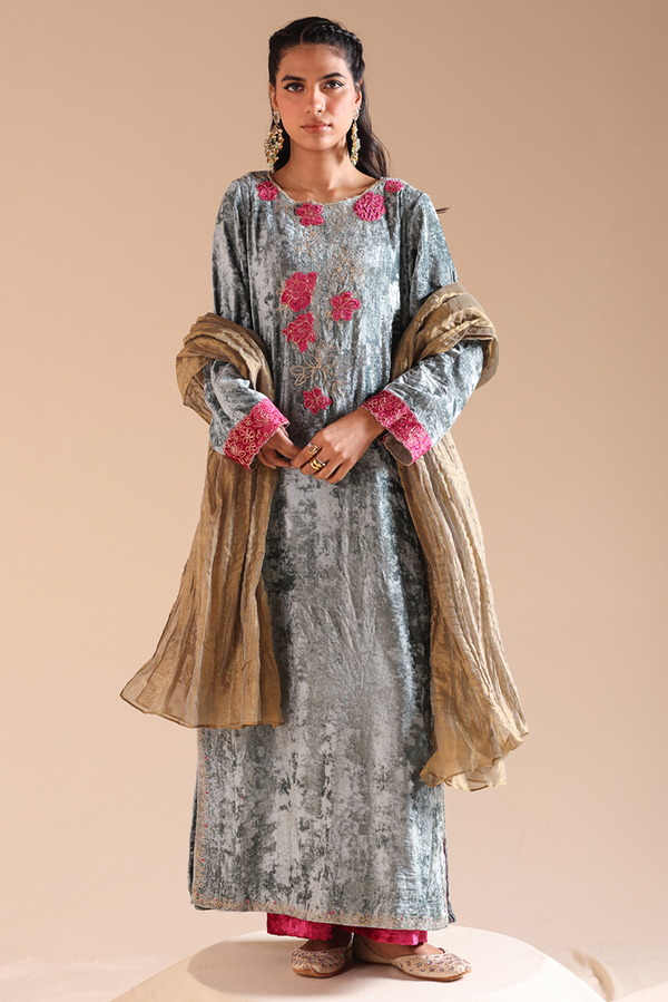 Zareen Velvet 3-Piece Set