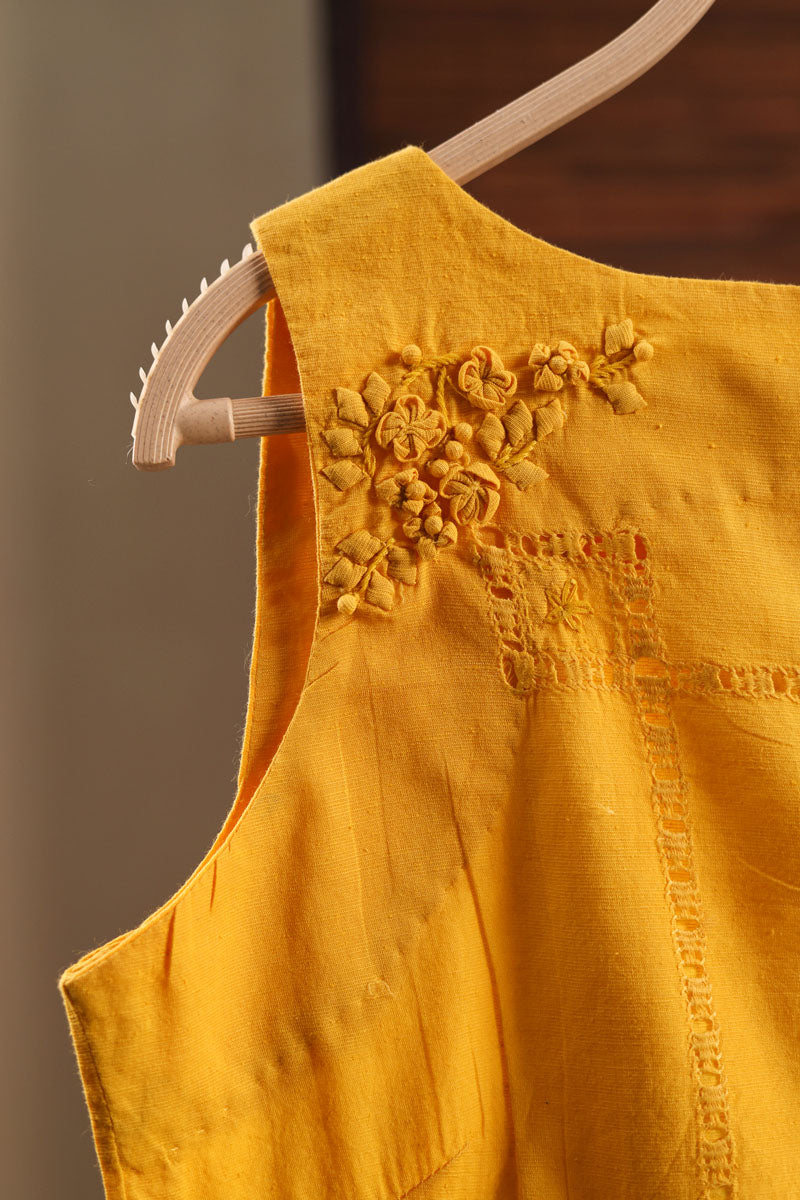 Motia Crop-Top