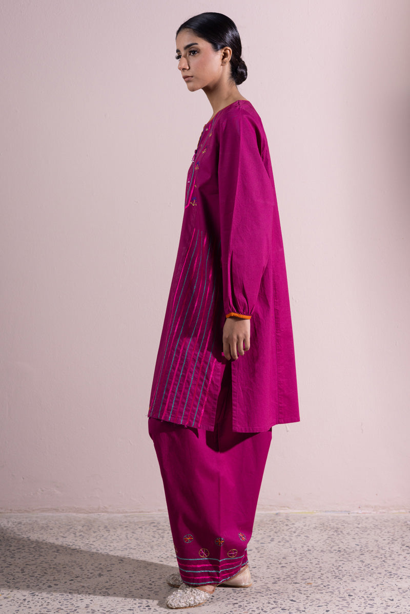 Hand-Embroidered Sainchi Set