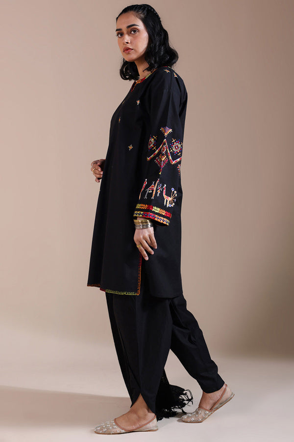 Hand-Embroidered Sainchi Set