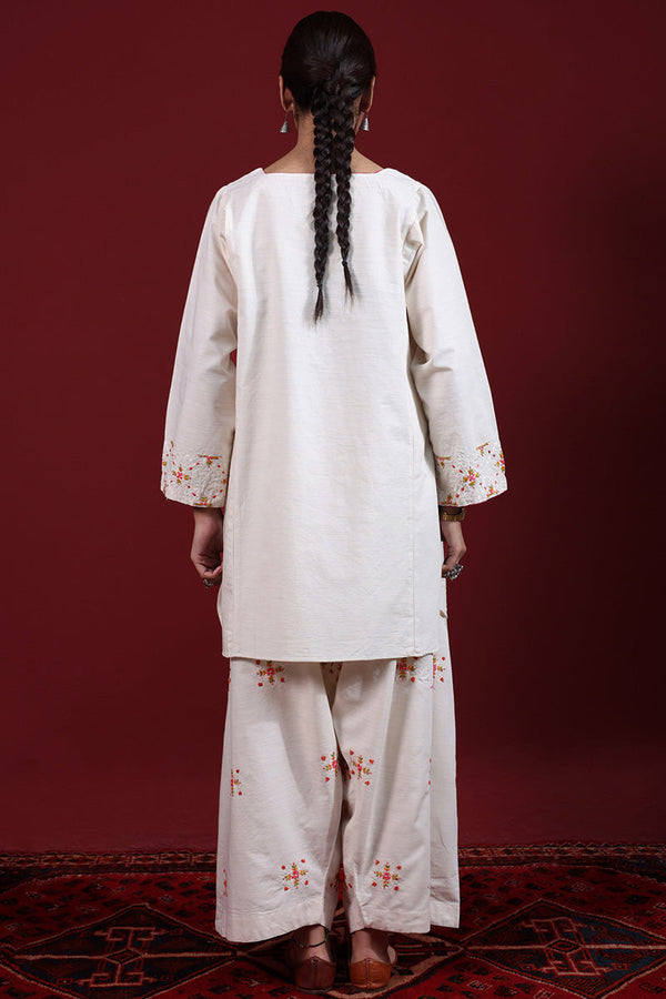 Hand-Embroidered Tapestry Set