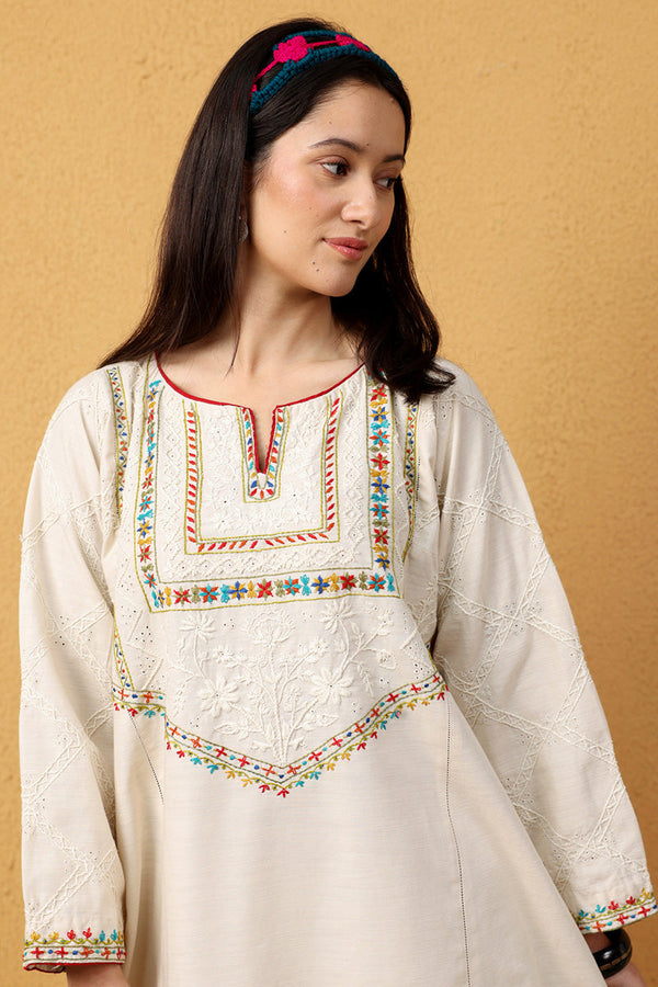 Hand-Embroidered Hues Set