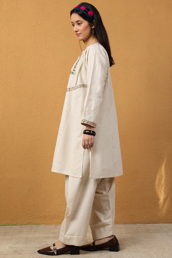 Hand-Embroidered Hues Set