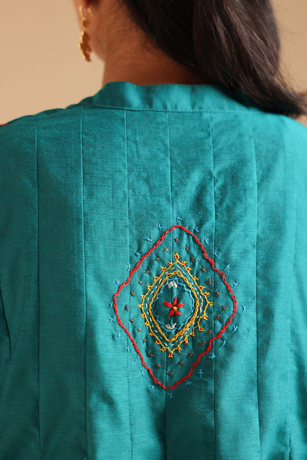 Hand-Crafted Aina Set