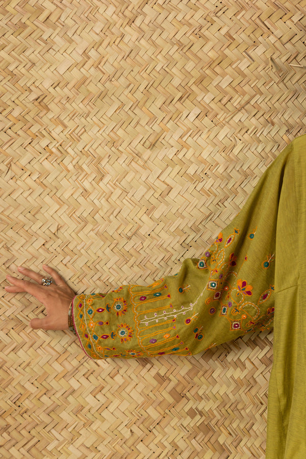 Aina Hand-Crafted Set