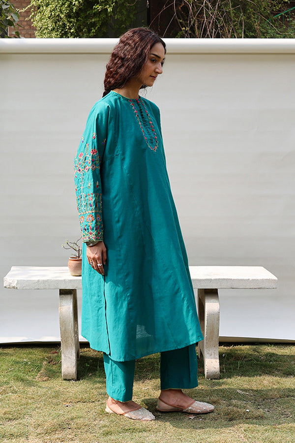 Aina Hand-Crafted Set