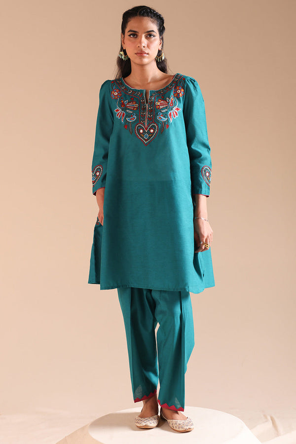 Hand-Embroidered Sheesh Set
