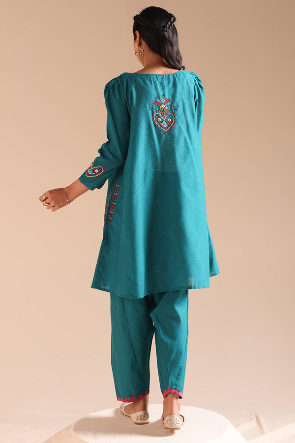 Hand-Embroidered Sheesh Set
