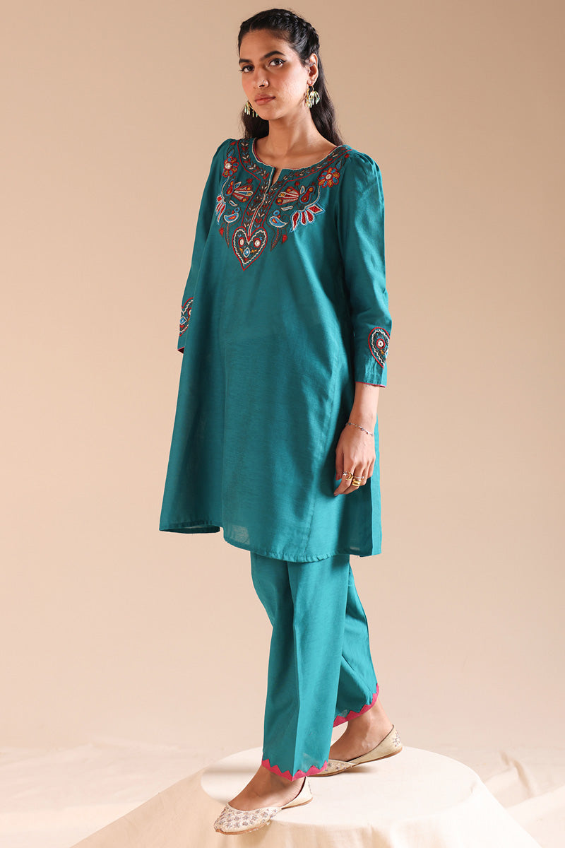 Hand-Embroidered Sheesh Set