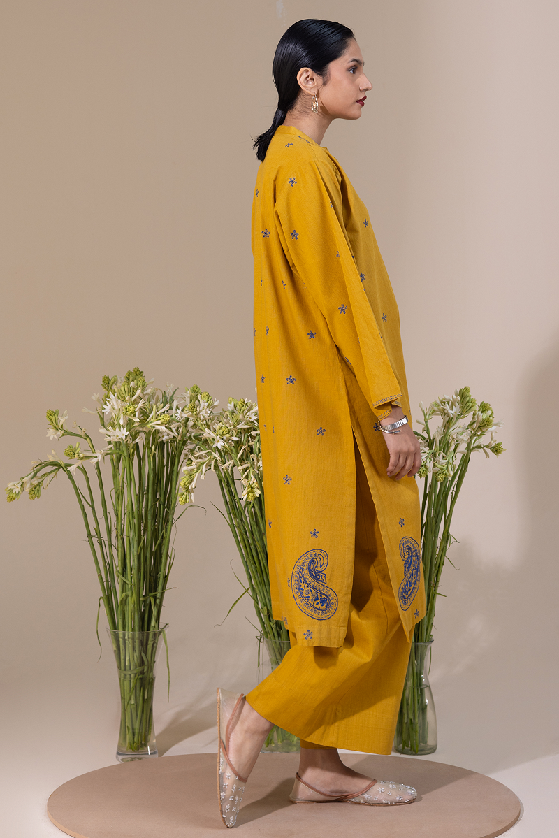 N K R Embroidered Set