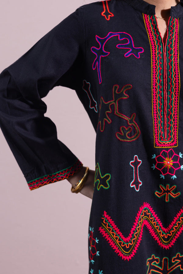 Hand-Embroidered N K R Style Set