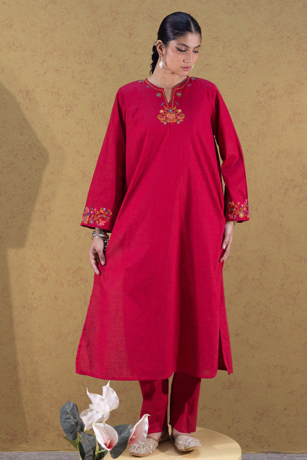 Cottage Chic Embroidered Set