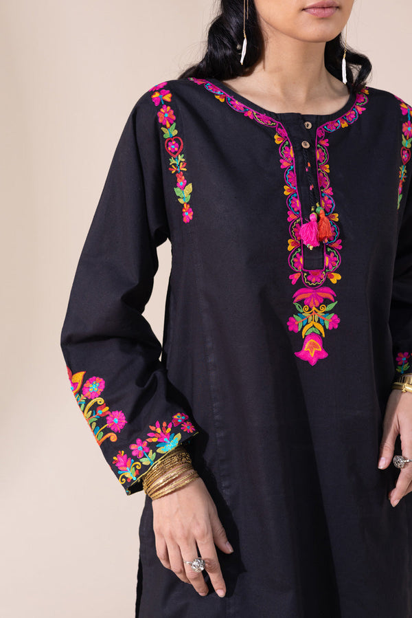 Laari Adda Farshi Set