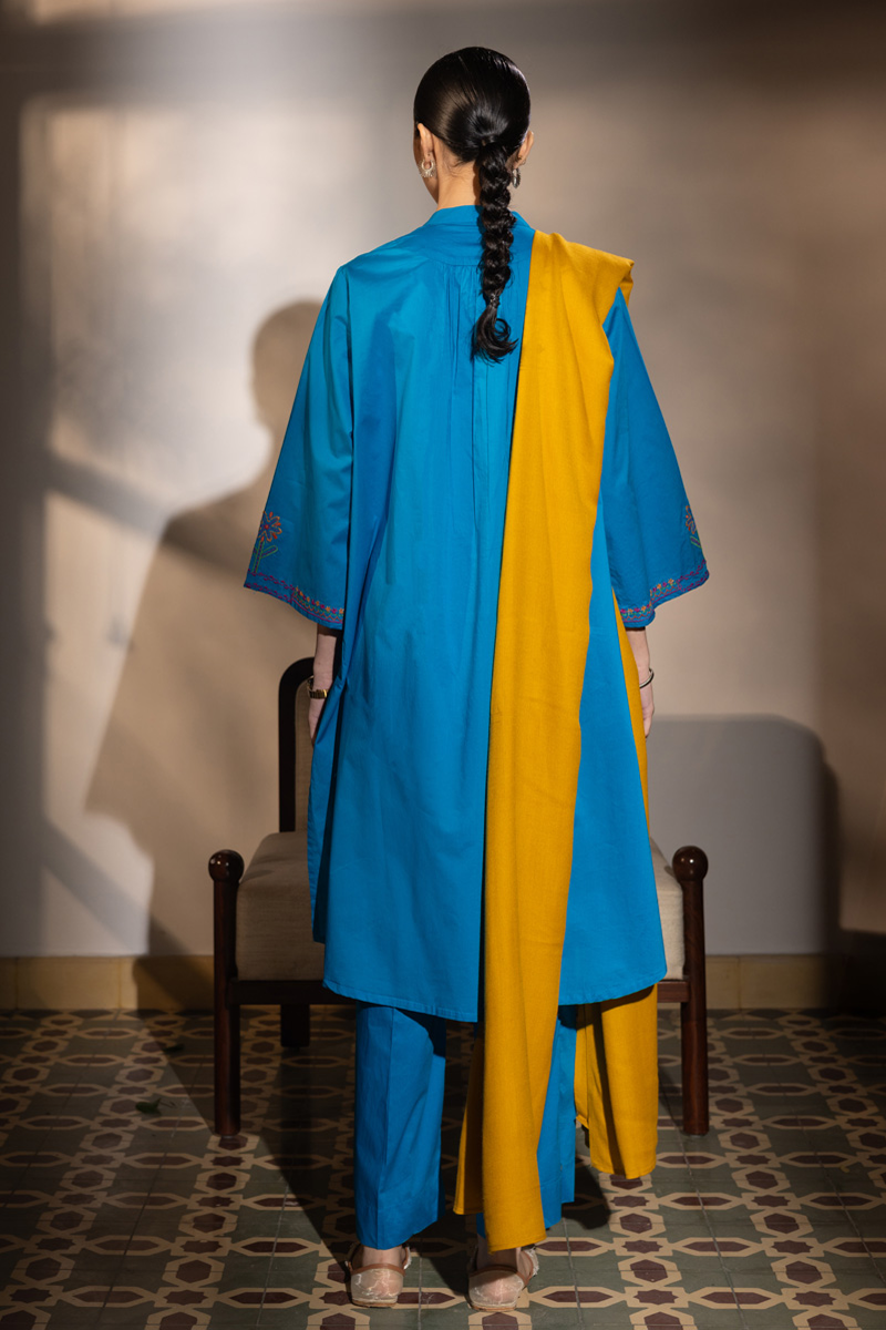 Chitrali Chogha Embroidered Set