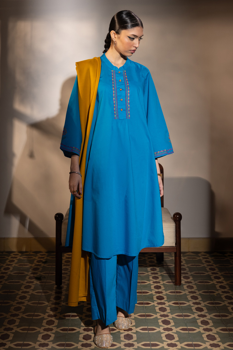 Chitrali Chogha Embroidered Set