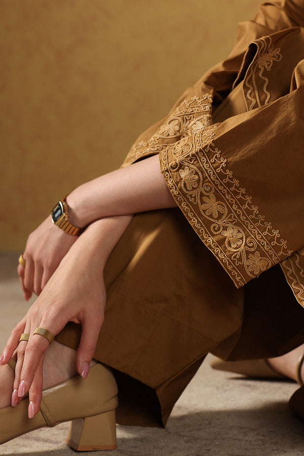 Chitrali Chogha Roshni Set