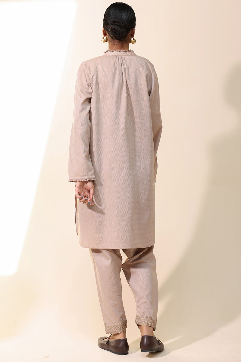 beige