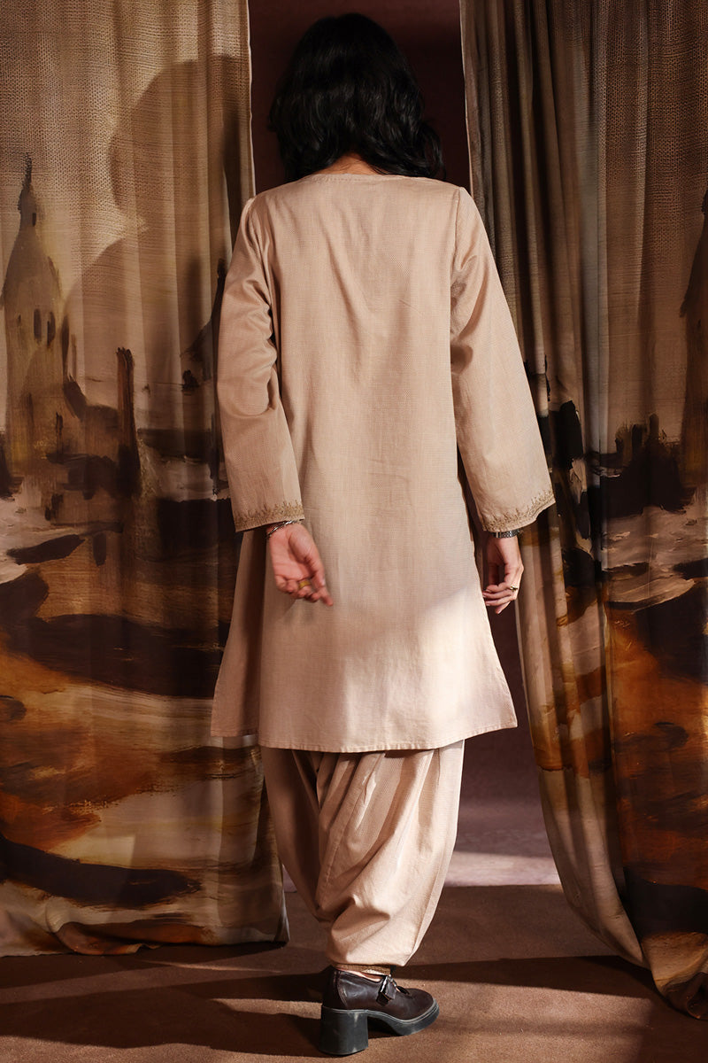 beige