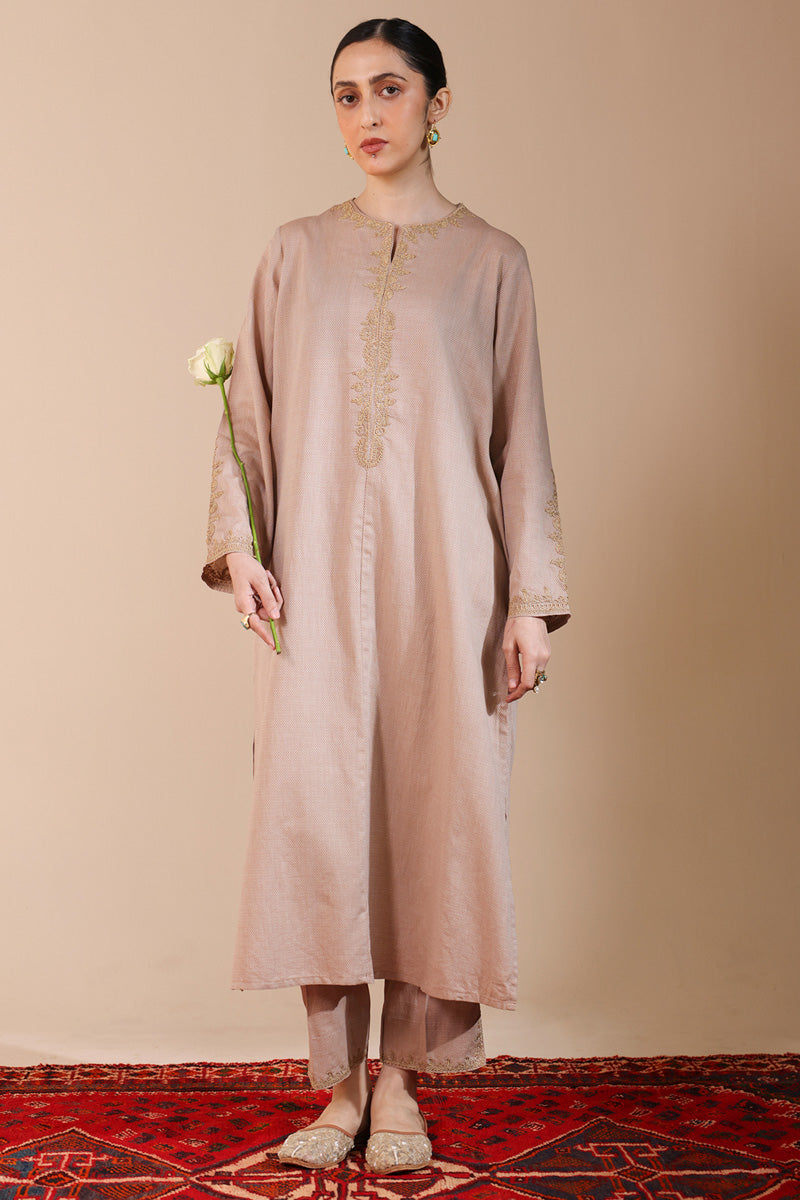 beige
