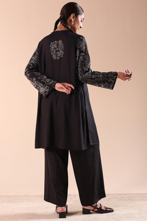 Mono Muse Embroidered Set