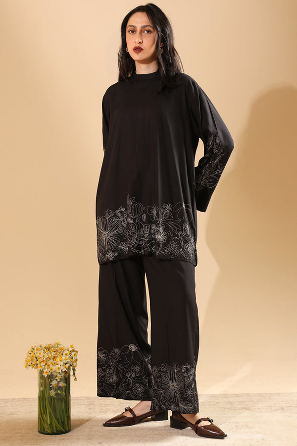 Monochrome Embroidered Edit Set