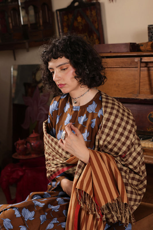 Cocoa Check Shawl