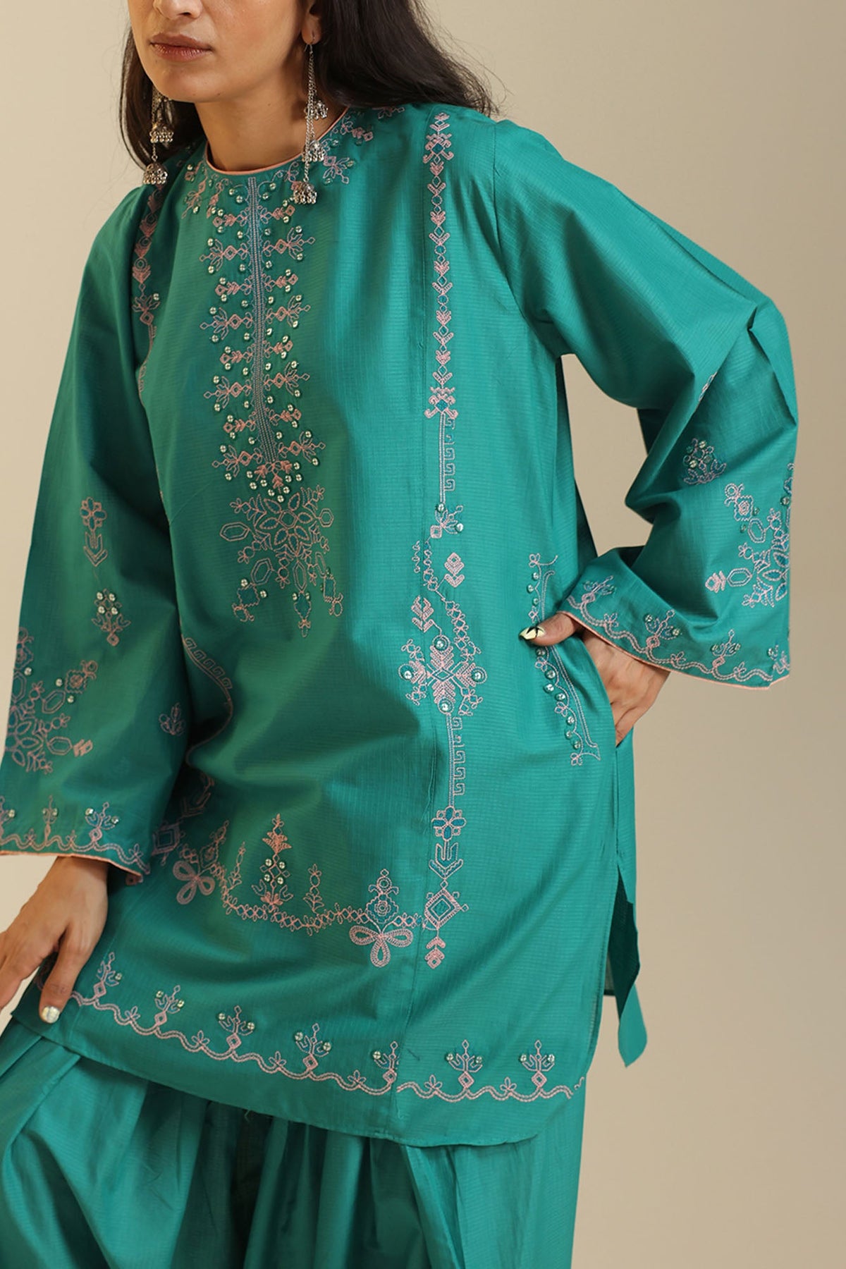 Zar Embroidered Farshi Set