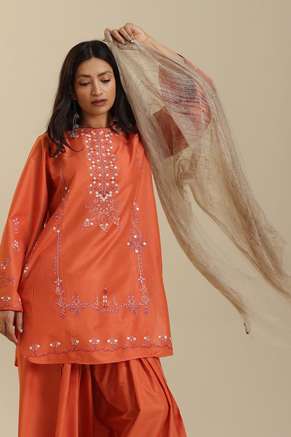 Zar Embroidered Farshi Set