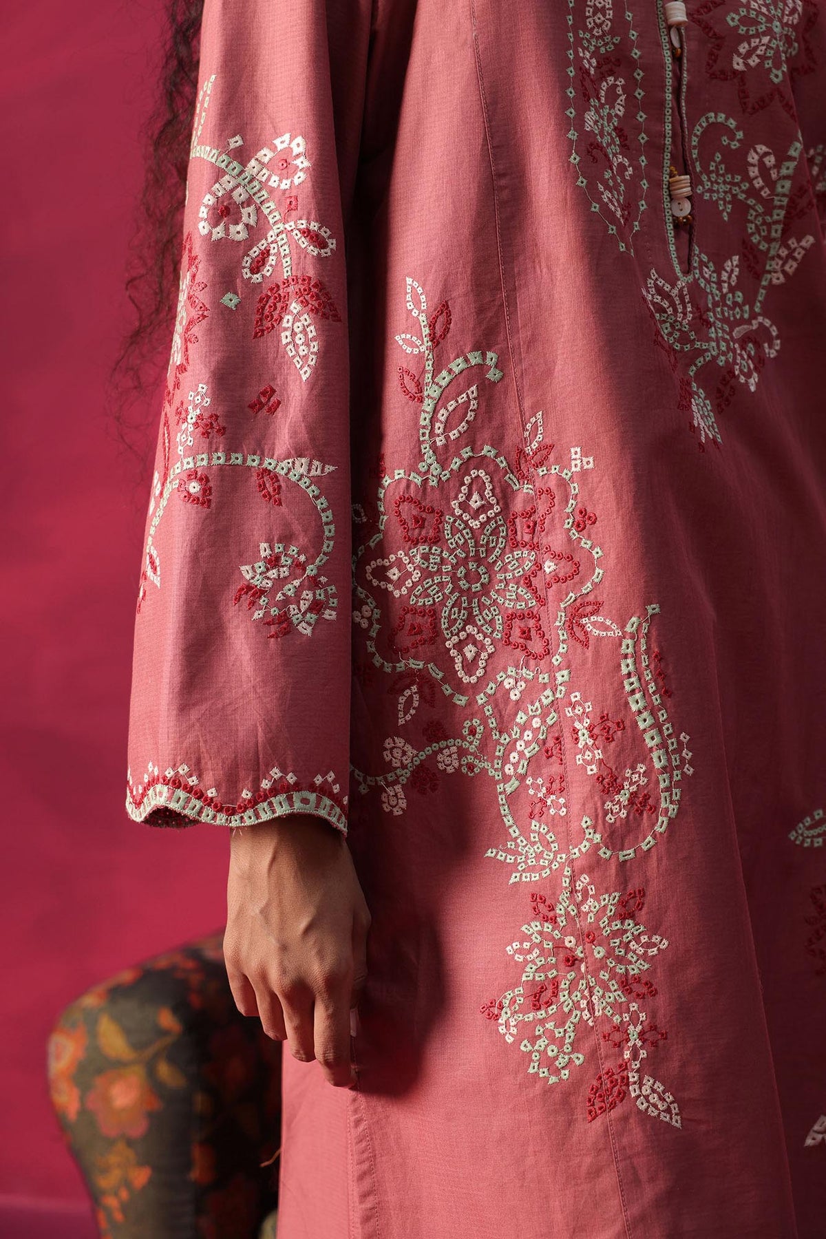 Embroidered Floral Dot Set