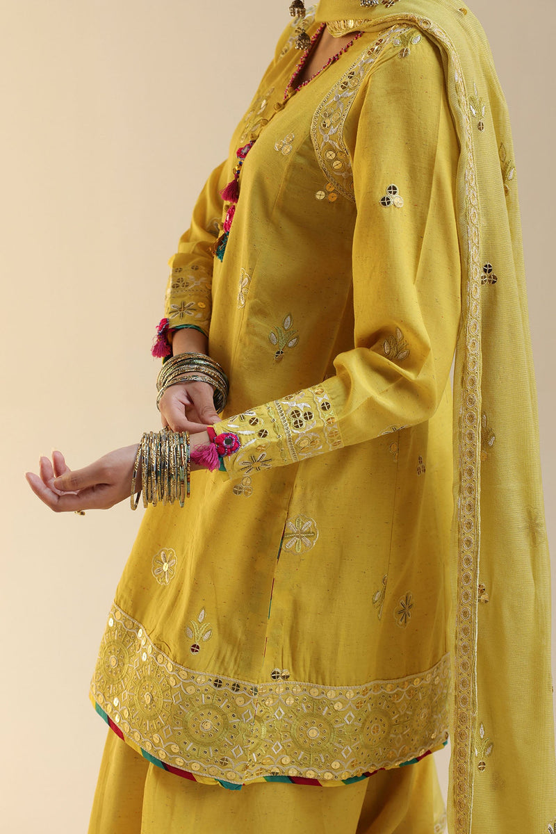 Zareen Embroidered 3-Piece Ensemble