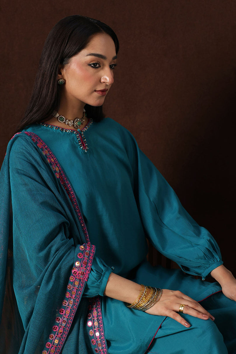 Nooré Embroidered 3-Piece Ensemble