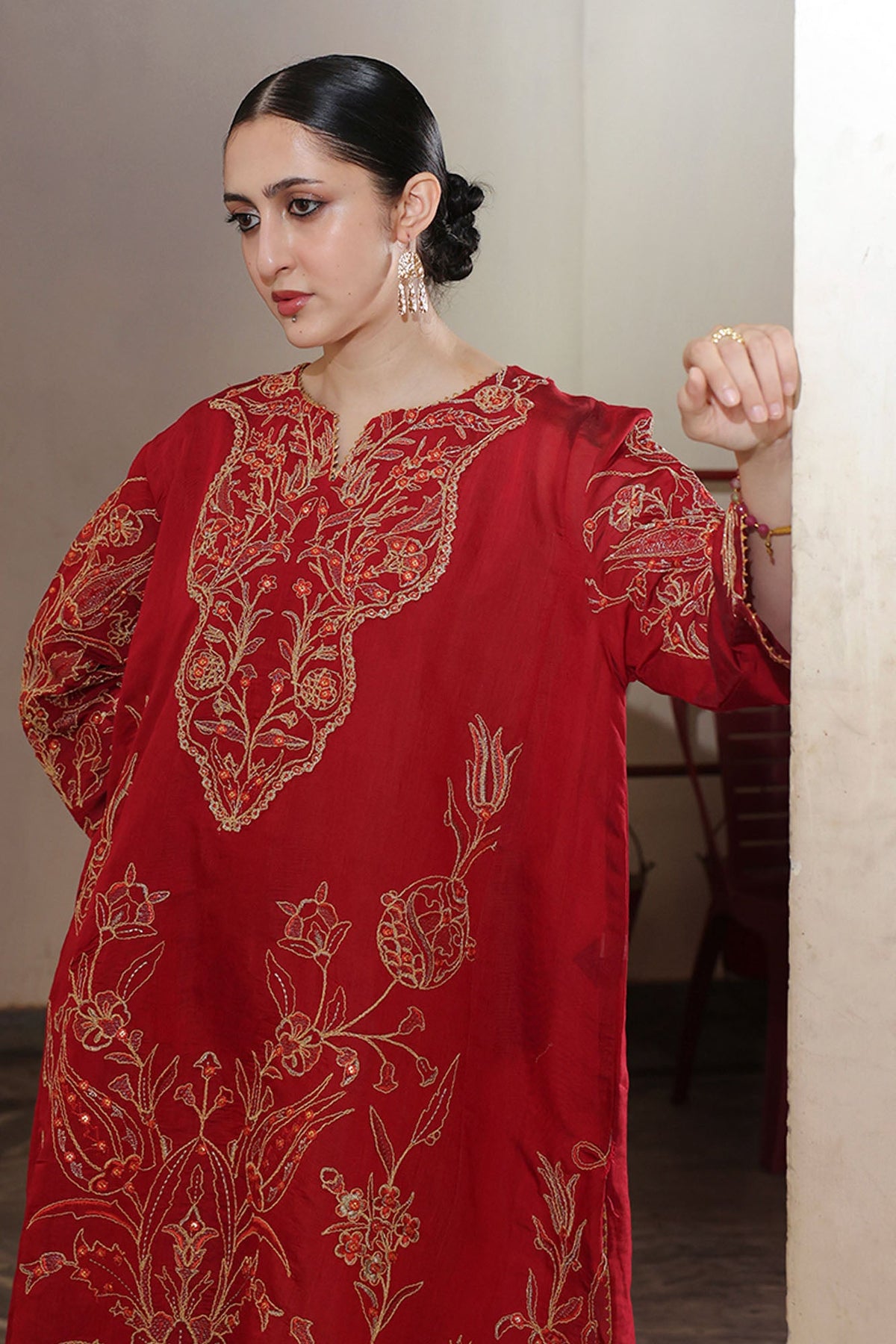 Embroidered Crimson Rose Set