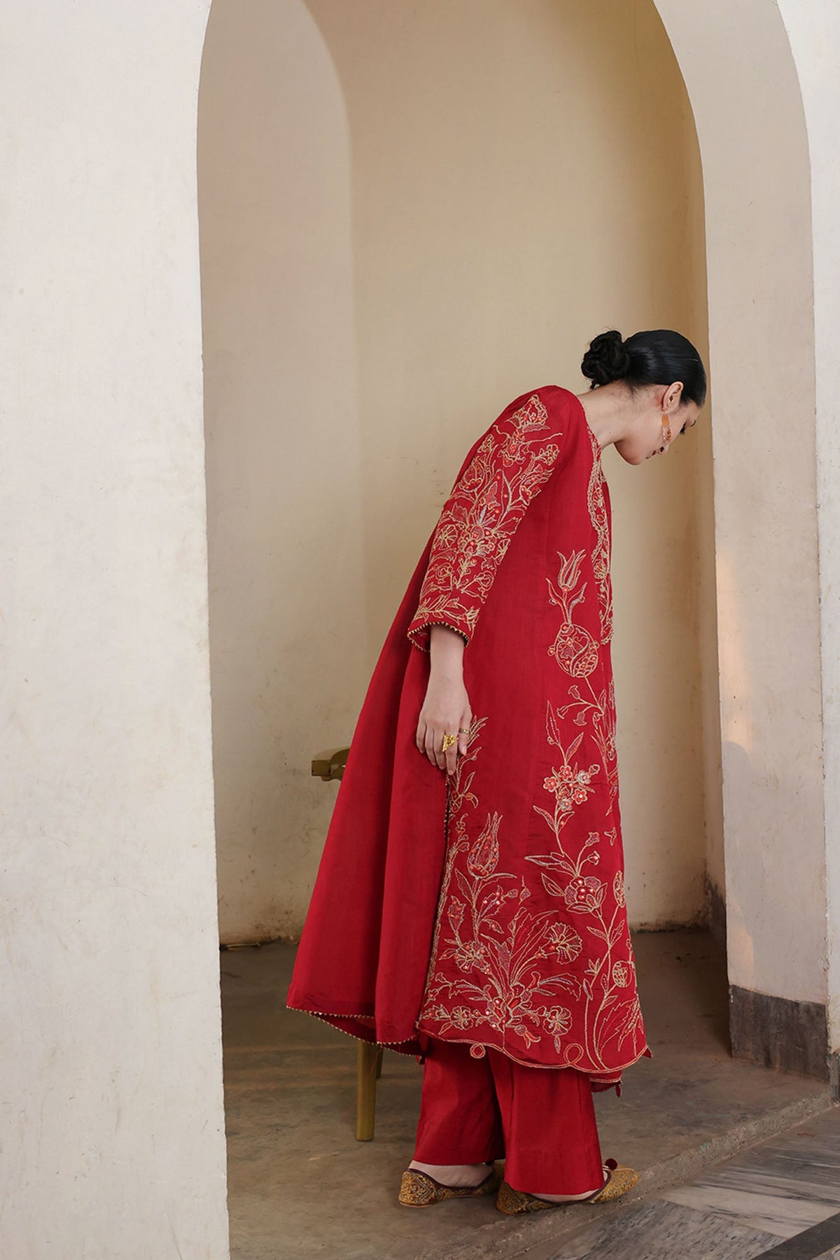 Embroidered Crimson Rose Set