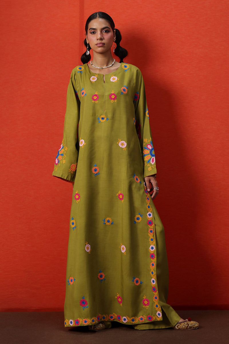 Embroidered Tajik Phool Set