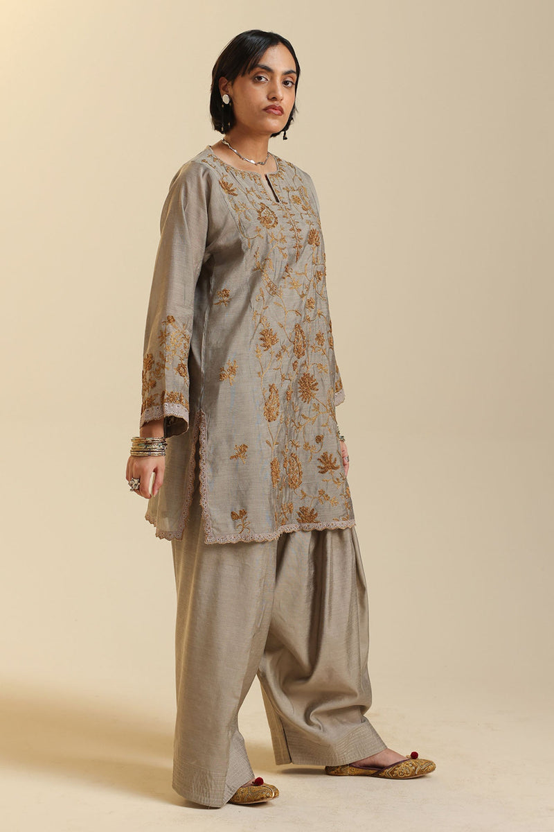 Zareen Embroidered Set
