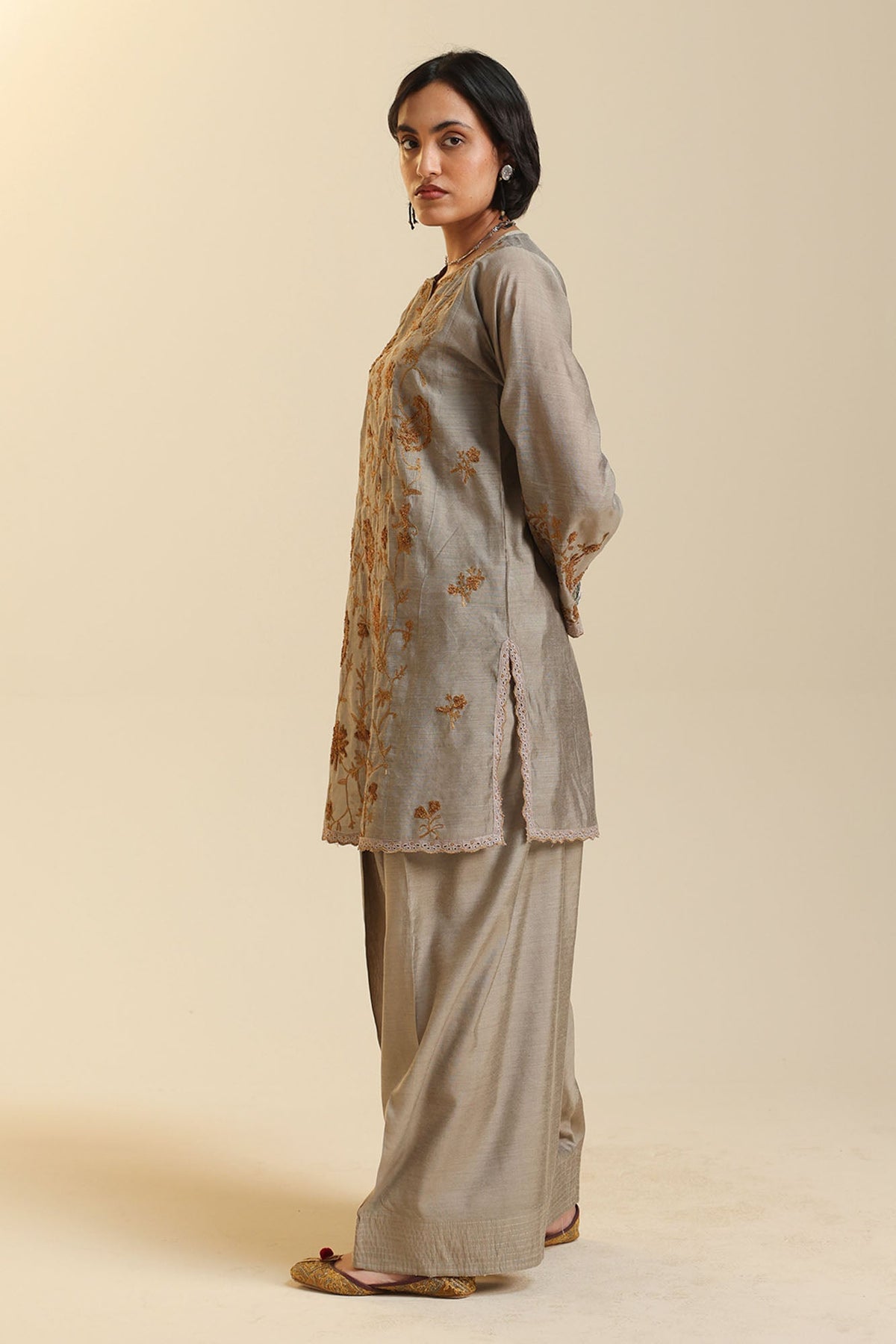 Zareen Embroidered Set