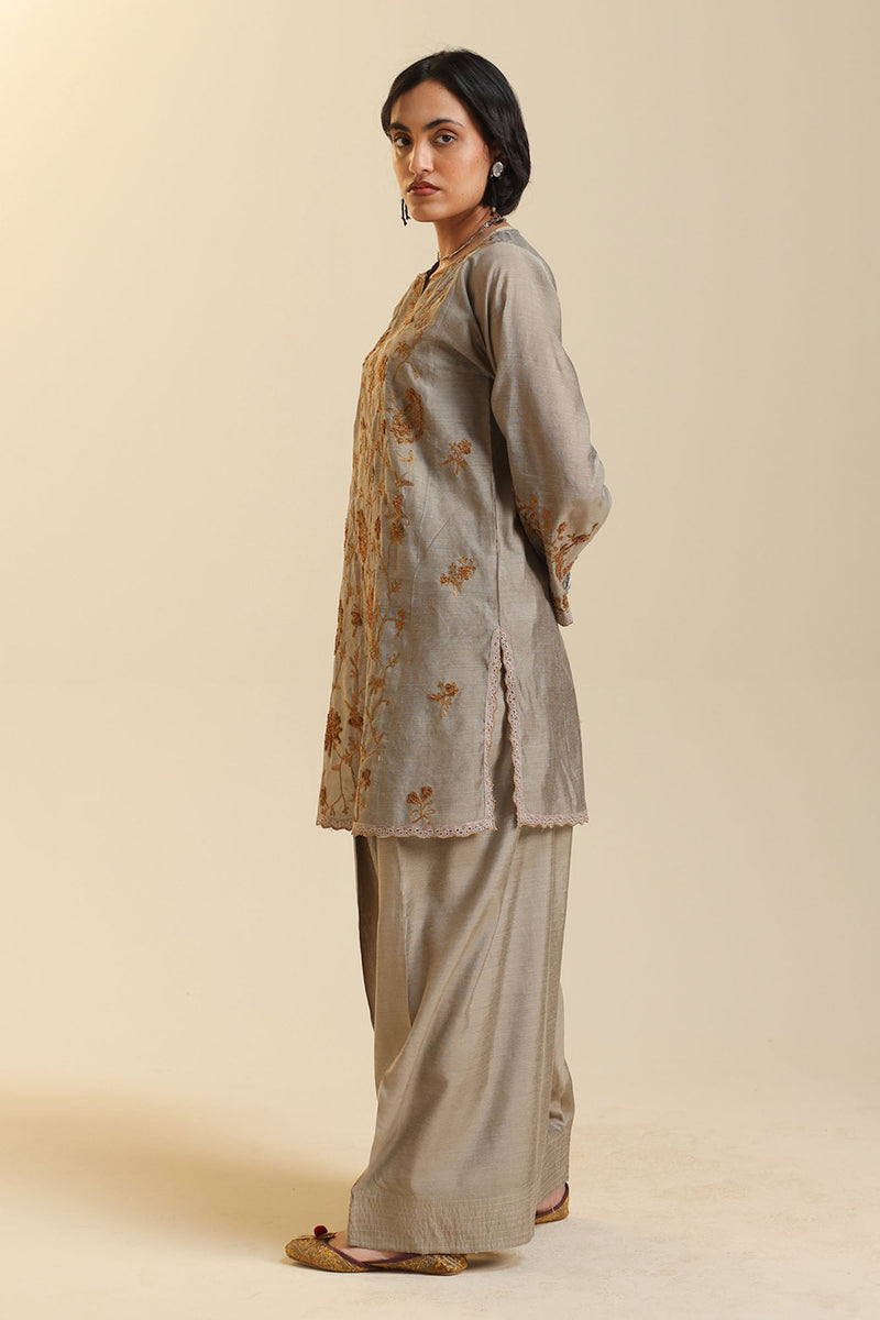 Zareen Embroidered Set