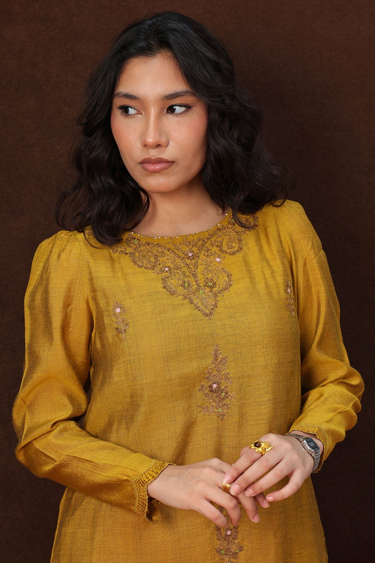 Zar Embroidered Set