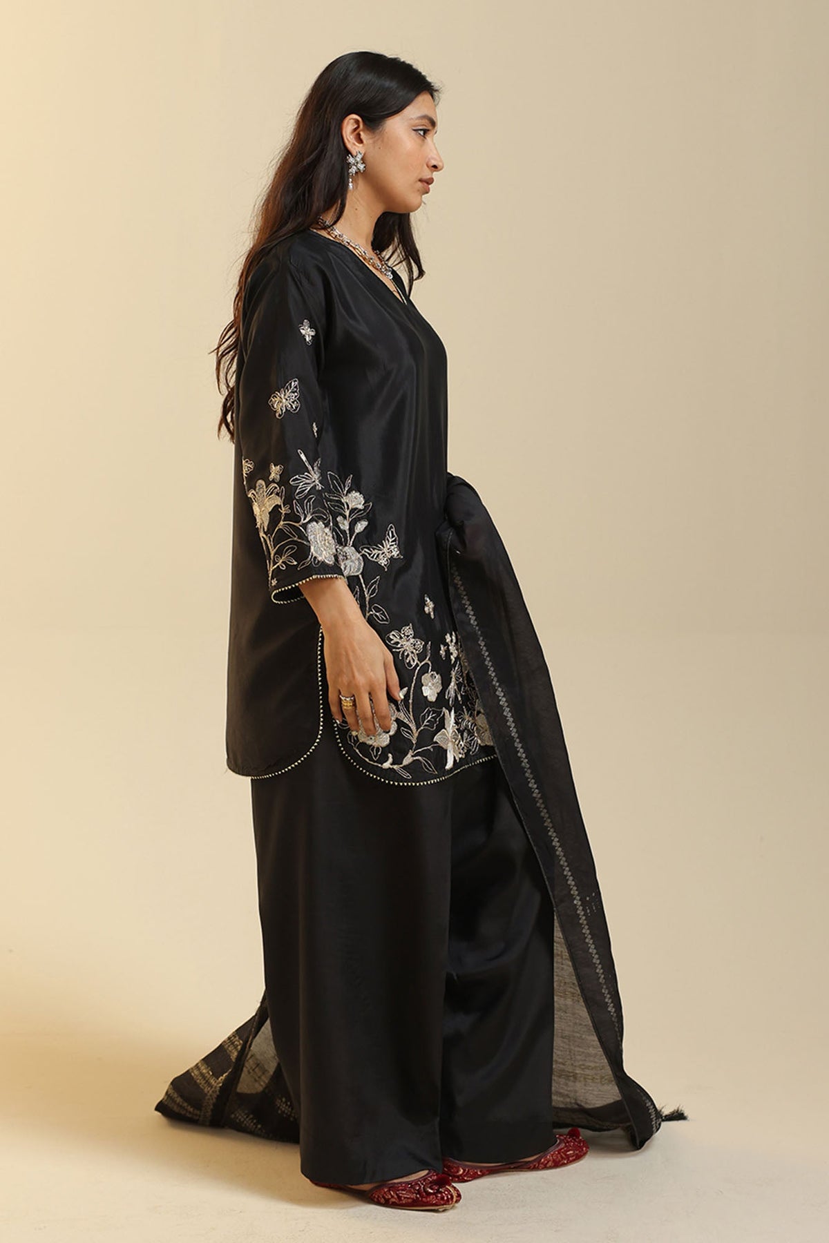 Phool Embroidered Farshi Suit