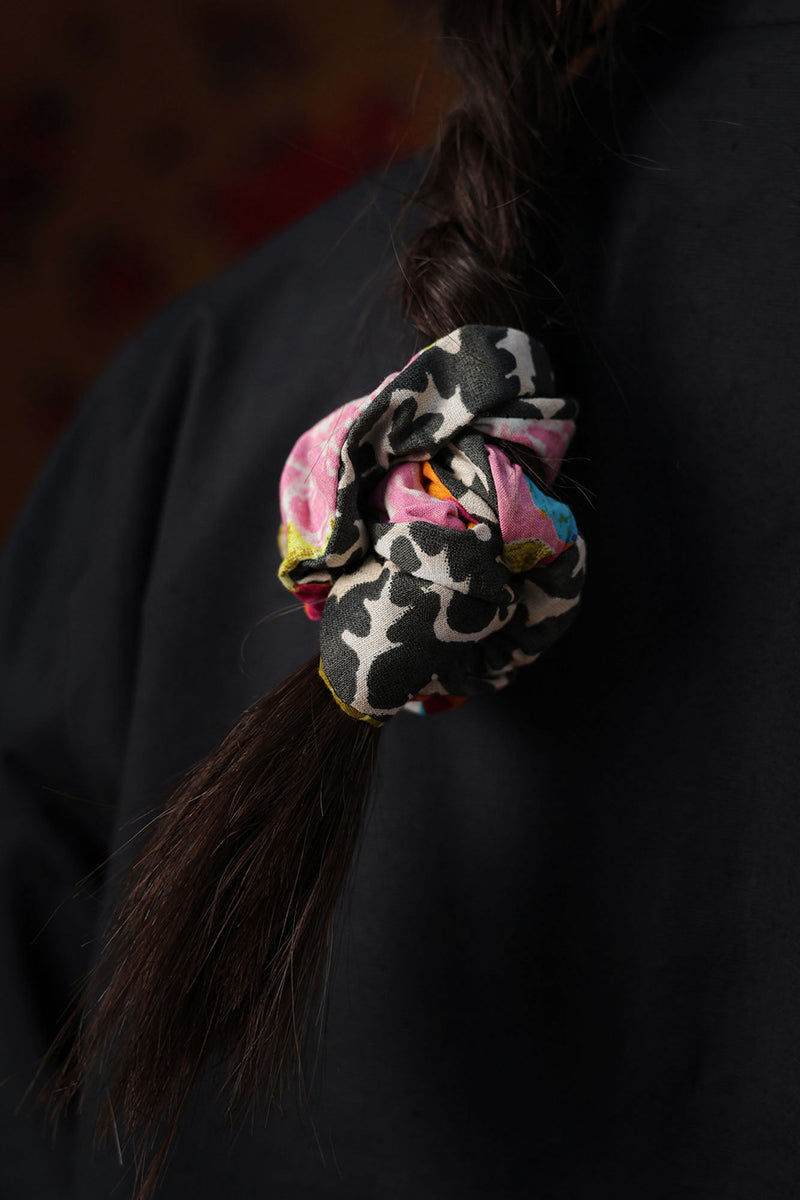 Star Scrunchie