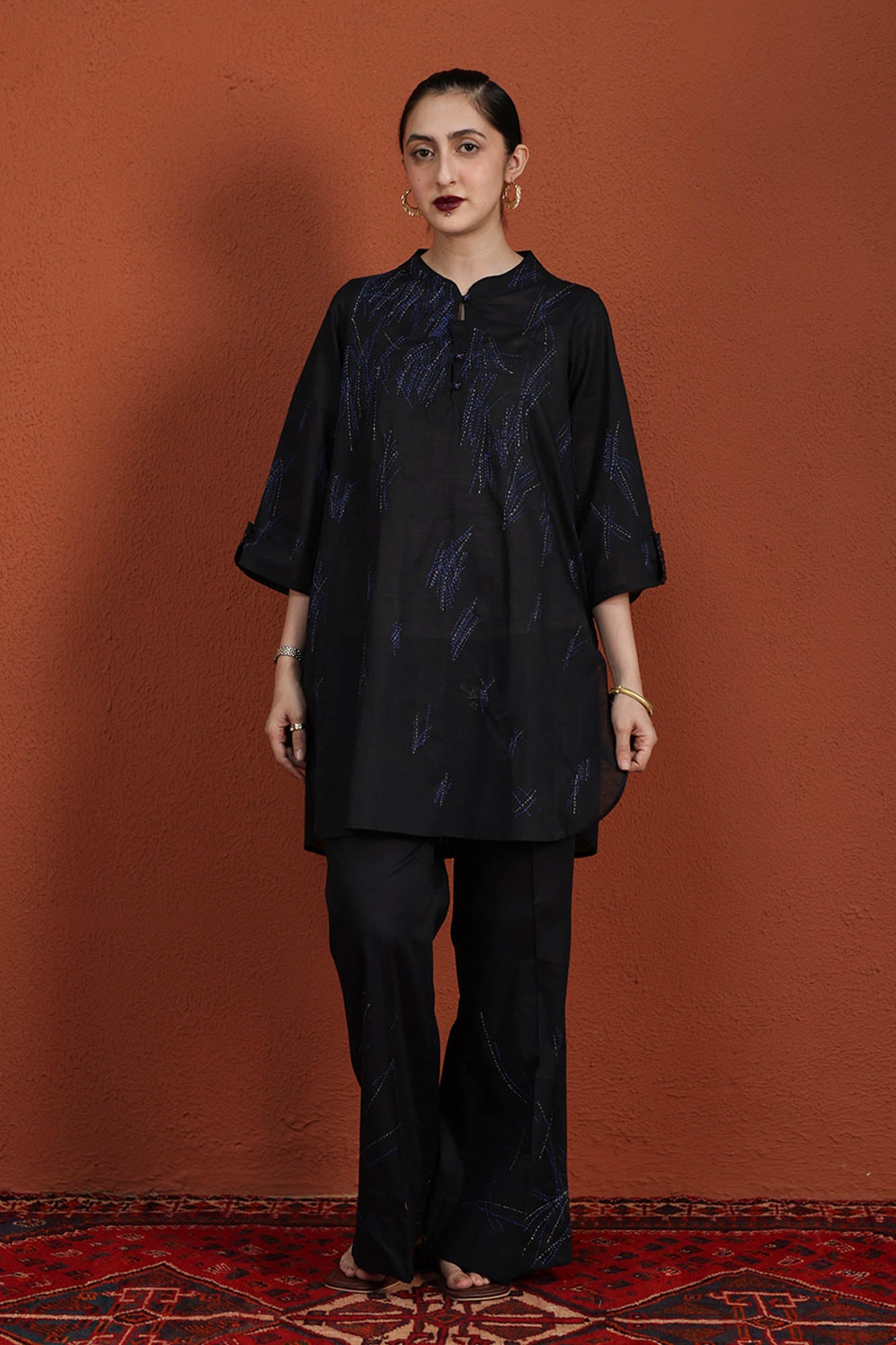 Hand Embroidered Vivid Set