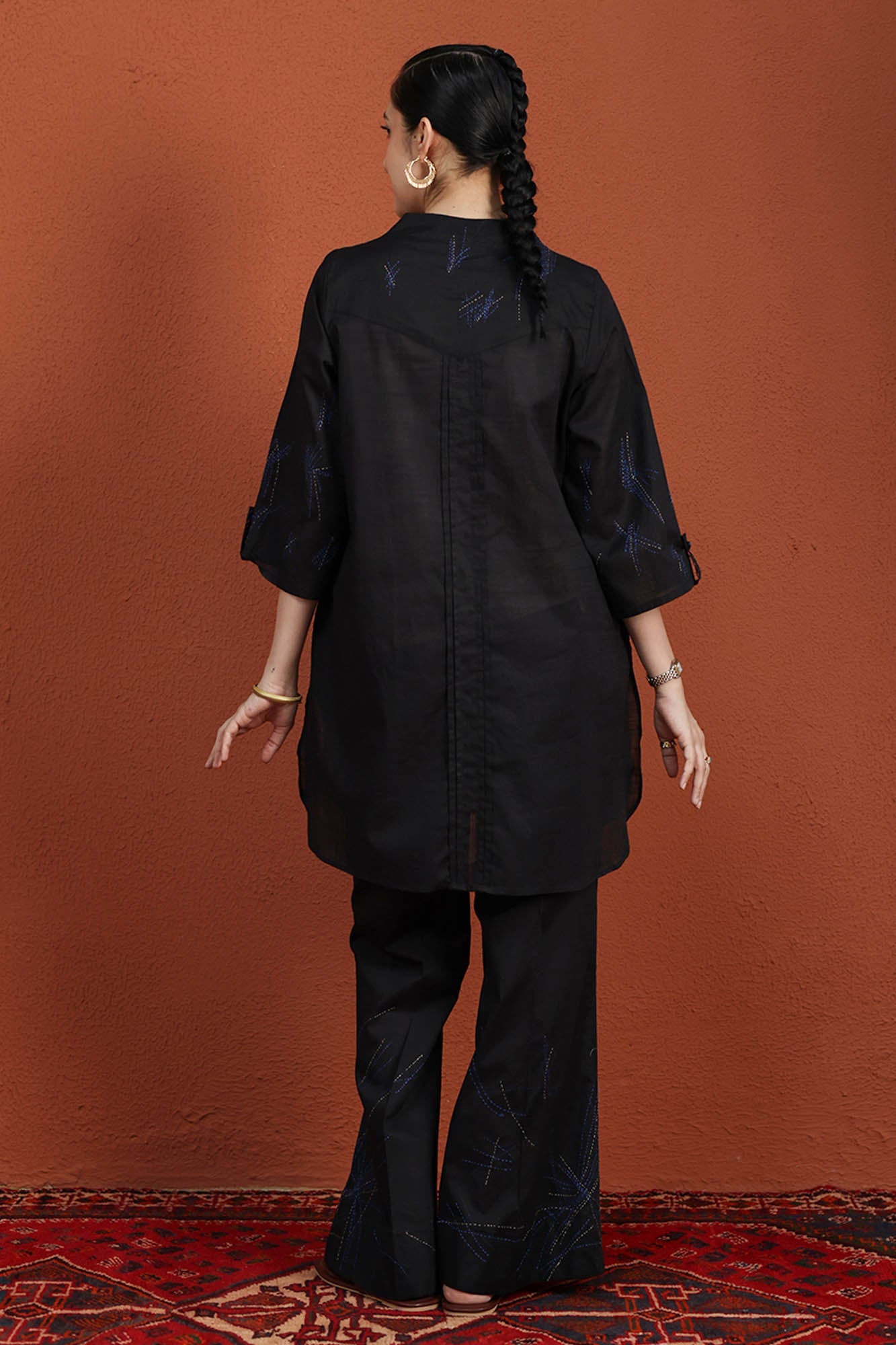 Hand Embroidered Vivid Set