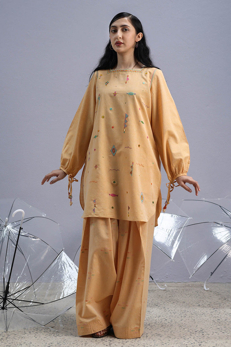 Hand-Embroidered Farshi Set