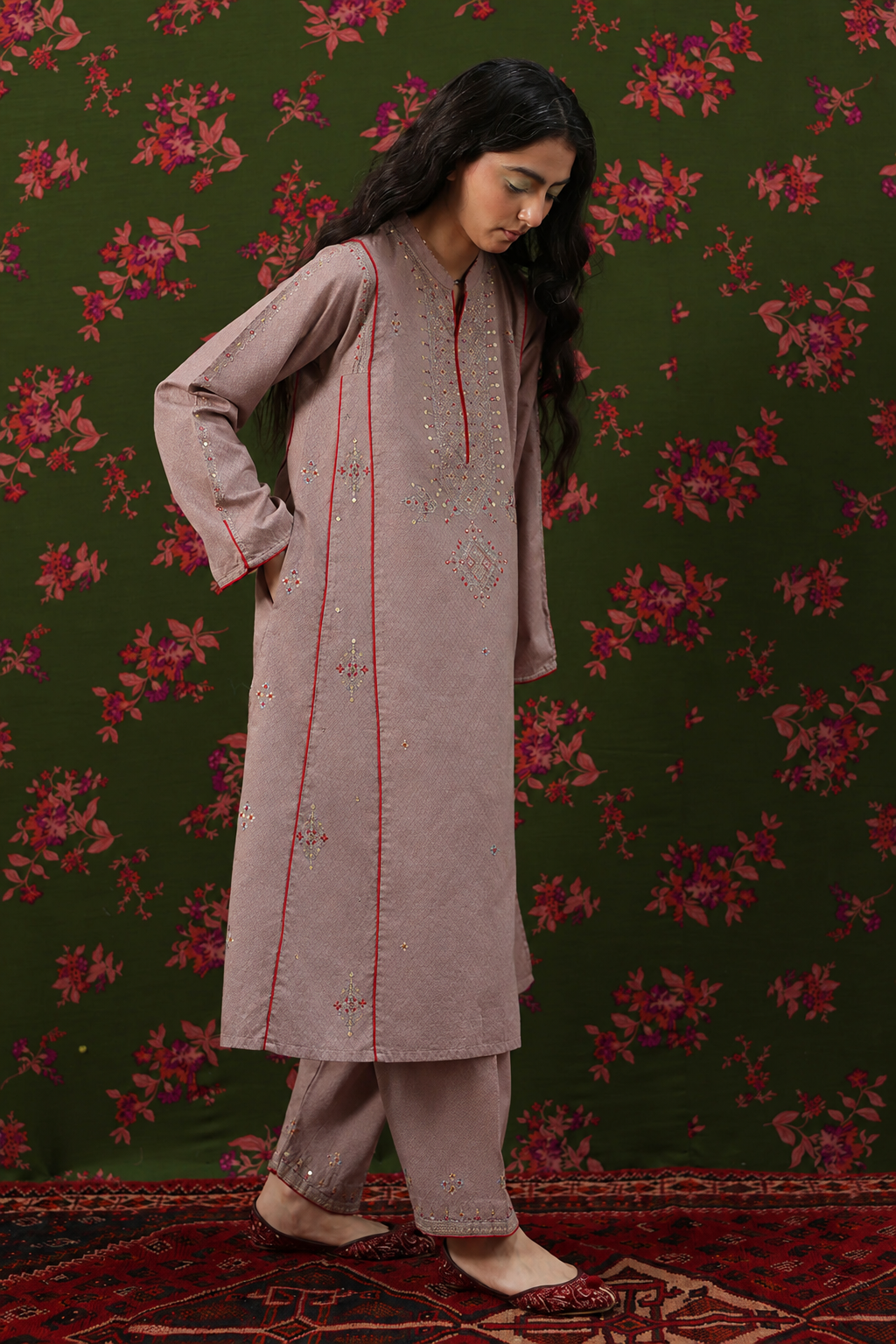 Embroidered Sequin Story Set